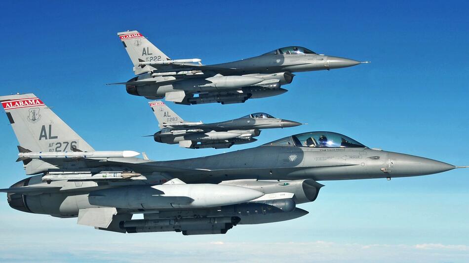 F-16 Kampfflugzeuge