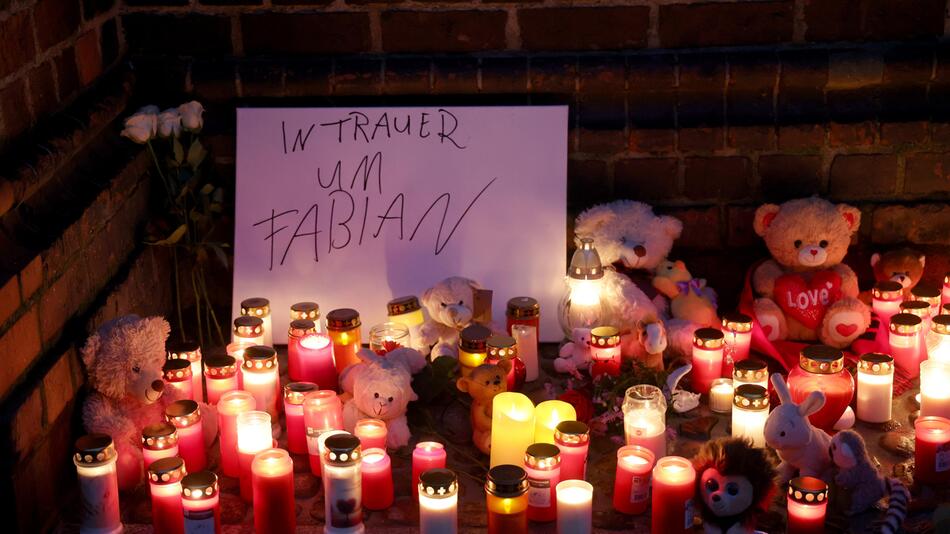 Gewaltsamer Tod von Fabian: 30-Jährige steht vor Gericht
