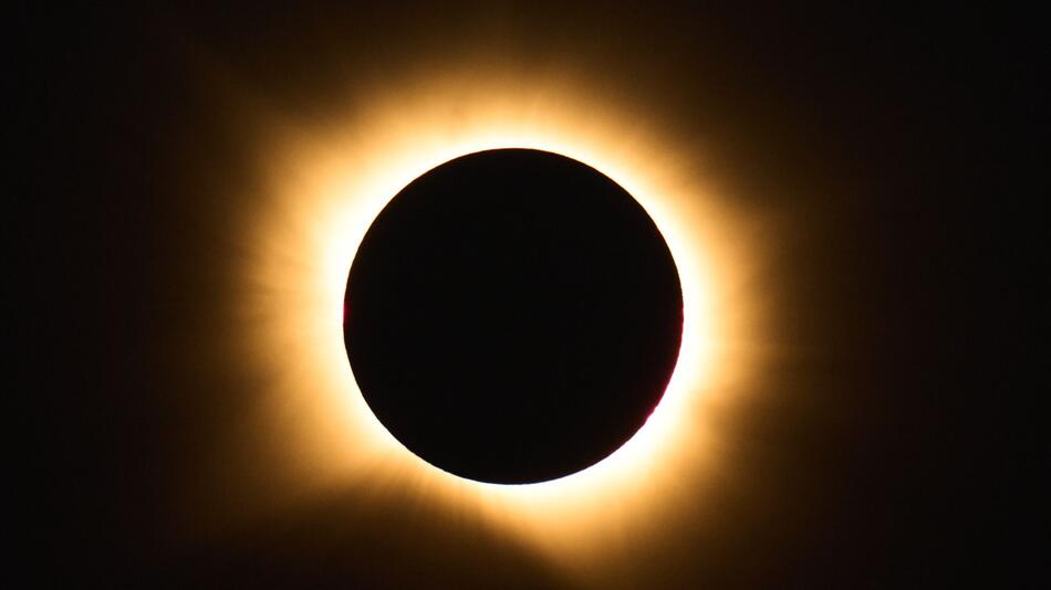 Sonnenfinsternis fasziniert Millionen – dann folgt eine Zugabe