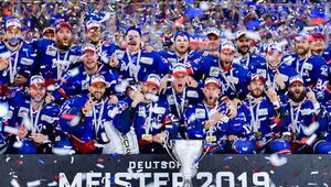 Eishockey -  Adler Mannheim