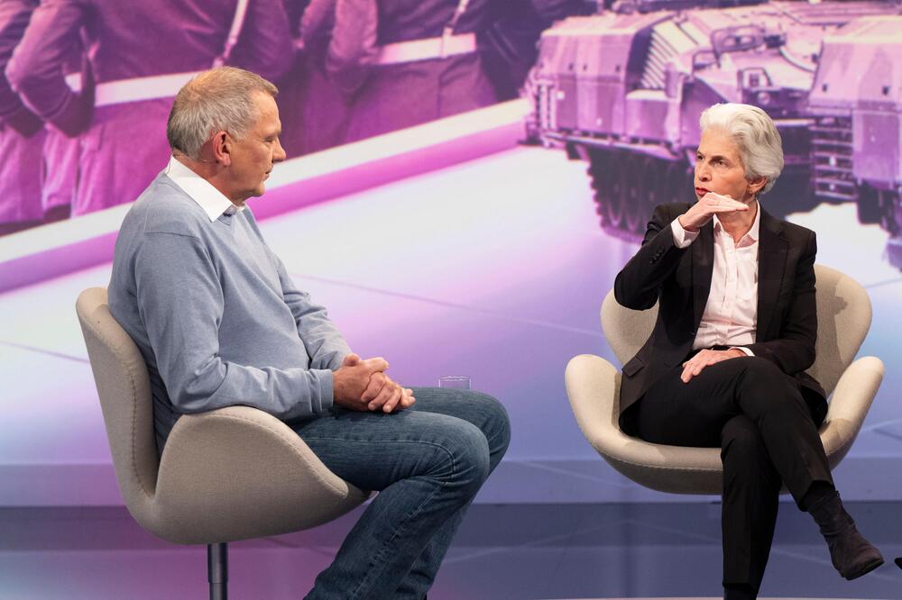Marie-Agnes Strack-Zimmermann und Jan van Aken