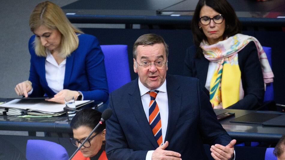 Pistorius warnt vor Weitergabe geheimer Bundeswehr-Informationen an AfD-Minister
