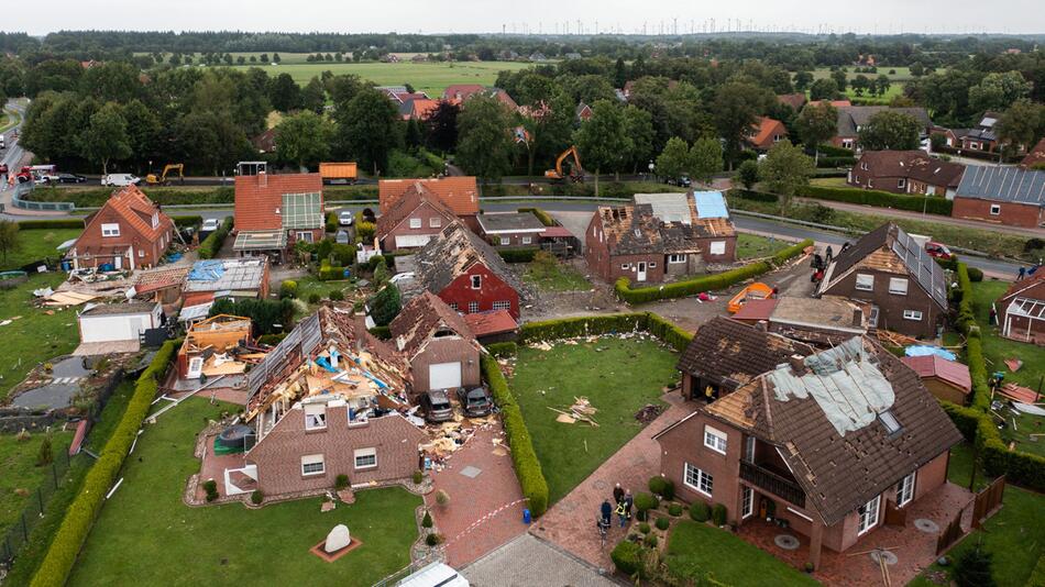 Heftiger Sturm beschädigt in Ostfriesland rund 50 Häuser