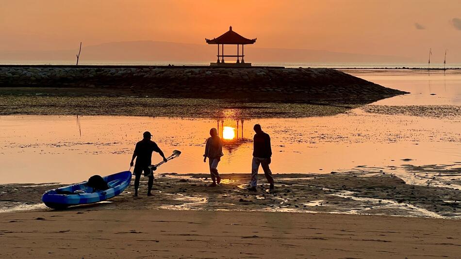 https://i0.gmx.net/image/620/41822620,pd=1,f=responsive169-w950/tourismus-bali.jpg