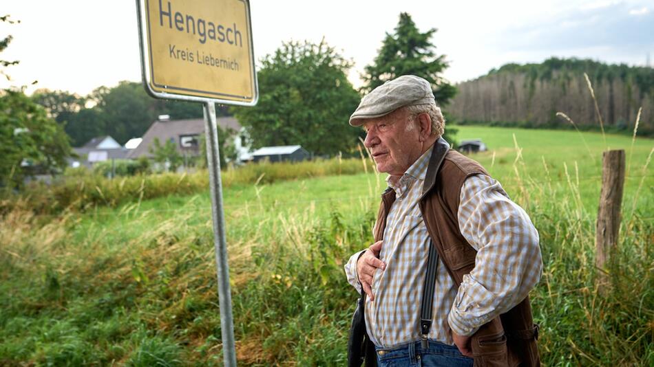 "Mord mit Aussicht": Das fiktive Dorf Hengasch verliert Grantler Hans Zielonka (Michael Hanemann).