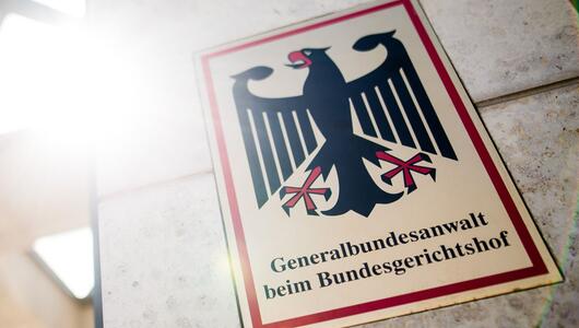 "Generalbundesanwalt beim Bundesgerichtshof" steht auf einem Schild
