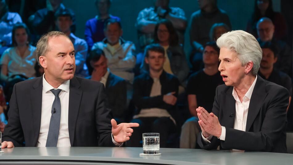 Strack-Zimmermann: "Herr Aiwanger, jetzt mal ganz tief durchatmen"