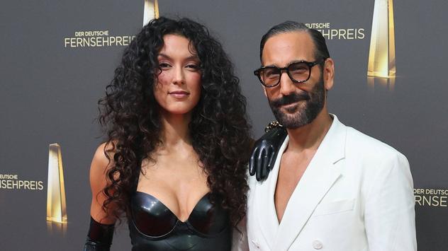 Auch 2026 feiern Rebecca Mir und Massimo Sinató wieder mit Heidi Klum in New York City. Ihr ...