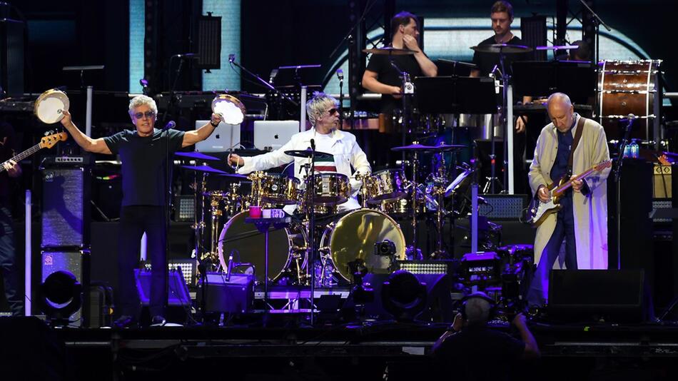 Roger Daltrey, Zak Starkey und Pete Townshend (v.l.) auf der Bühne.