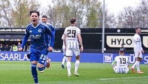 Soufiane El-Faouzi jubelt nach seinem Treffer zum zwischenzeitlichen 1:1-Ausgleich.