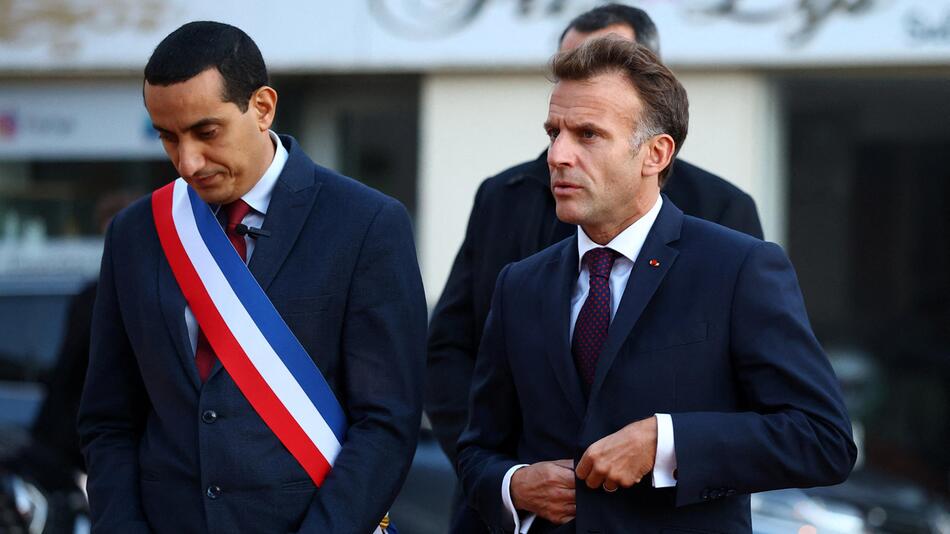 Macron nennt Schussangriff bei Paris "rassistischen Terroranschlag"