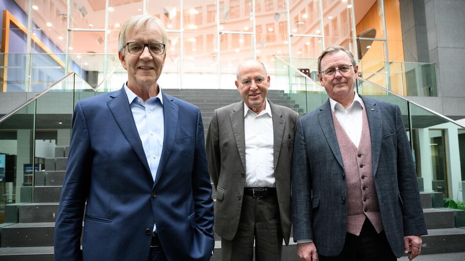 Pressekonferenz Die Linke zur Mission "Silberlocke“