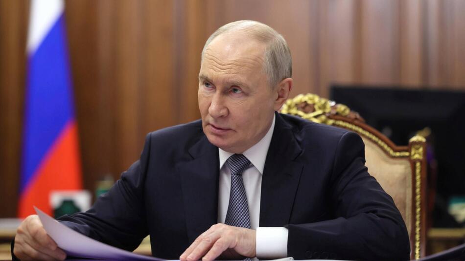 Schröder wird es wohl nicht: Wer könnte mit Putin verhandeln?