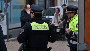 Weihnachtsmarkt nach Räumung wieder offen – Fahndung läuft