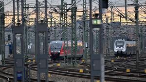 Gleisanlagen vor dem Bahnhof Erfurt
