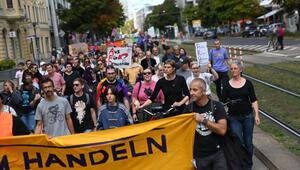 "Prüf"-Demo in Magdeburg