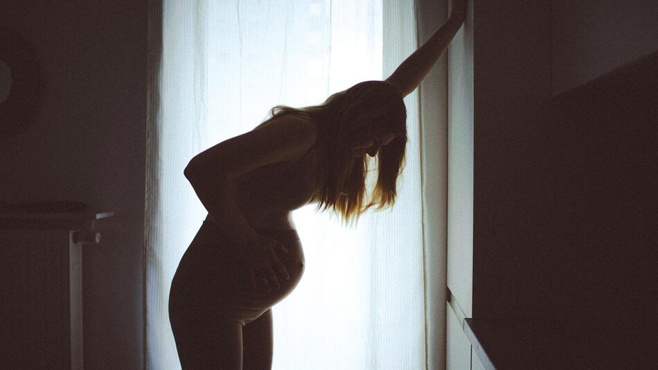 Und dann gebar sie ihr Baby im Stall