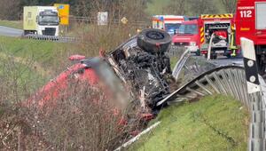 Rheinland-Pfalz: Drei Erwachsene und ein Kind sterben bei Unfall