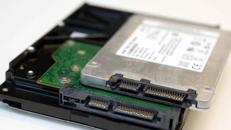 SSD-Chip und Magnetscheibe