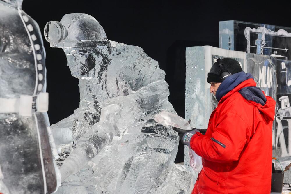 Eis- und Schneeskulpturen-Ausstellung