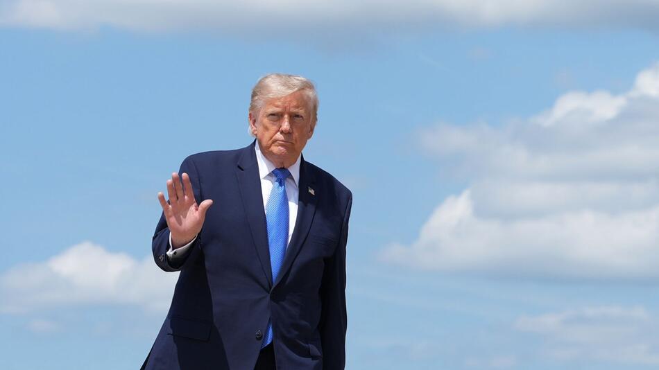 Polizei nimmt vor Trump-Auftritt bewaffneten Mann fest