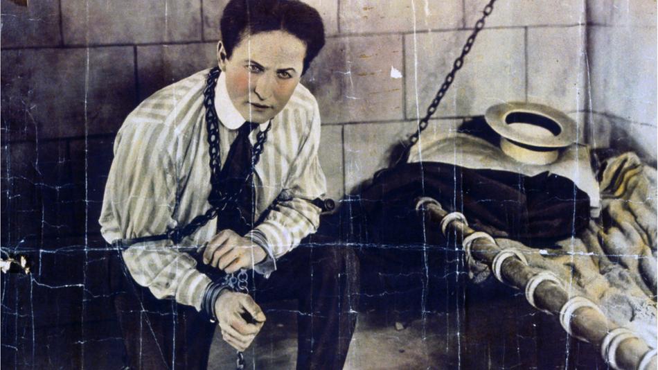 Harry Houdini: 100. Todestag des Magiers, der den Tod herausforderte
