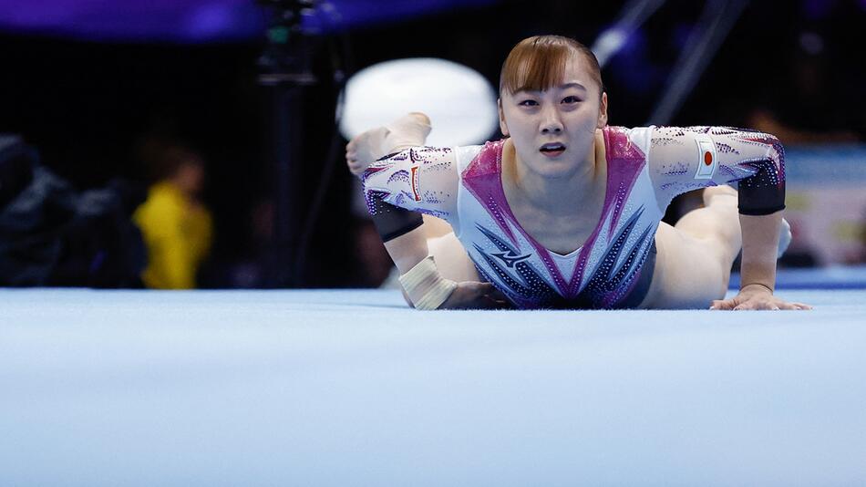 Die japanische Turnerin Shoko Miyata ist während der WM in Antwerpen aus dem Tritt geraten