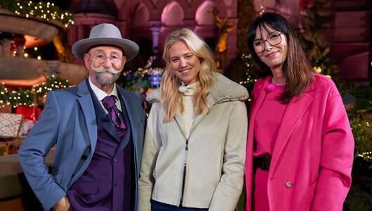 Horst Lichter begrüßte in der XXL-Ausgabe von "Bares für Rares" unter anderem Promi-Gast Larissa ...