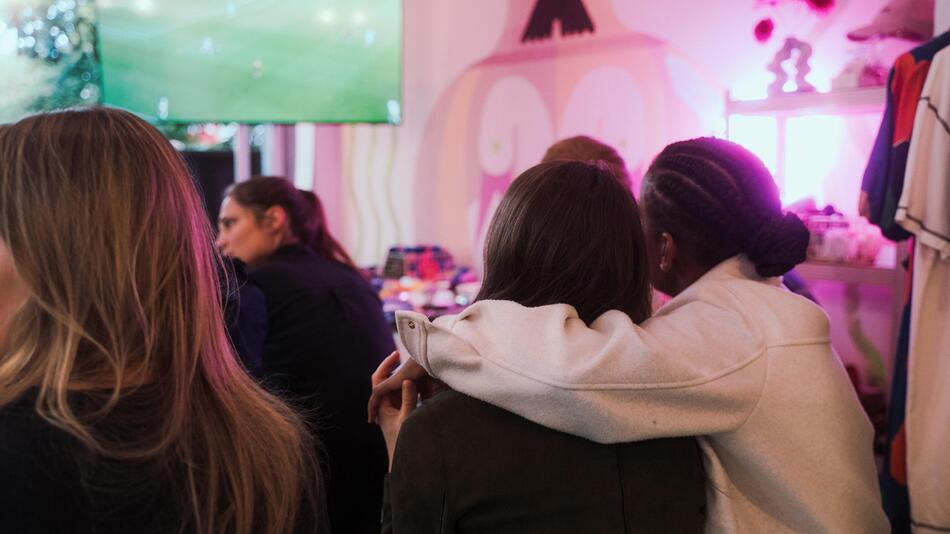 Warum Frauen ganz anders Sport schauen als Männer