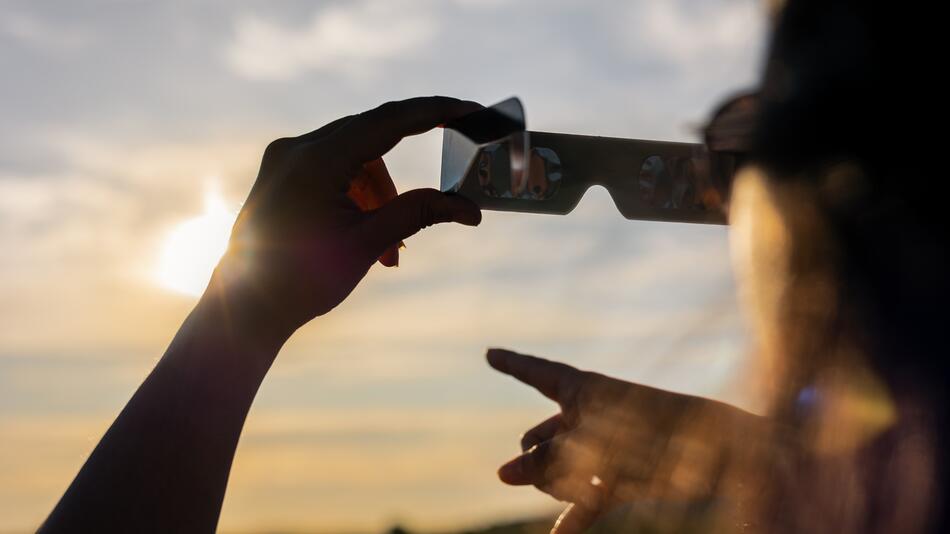 So erkennt man Augenschäden nach der Sonnenfinsternis