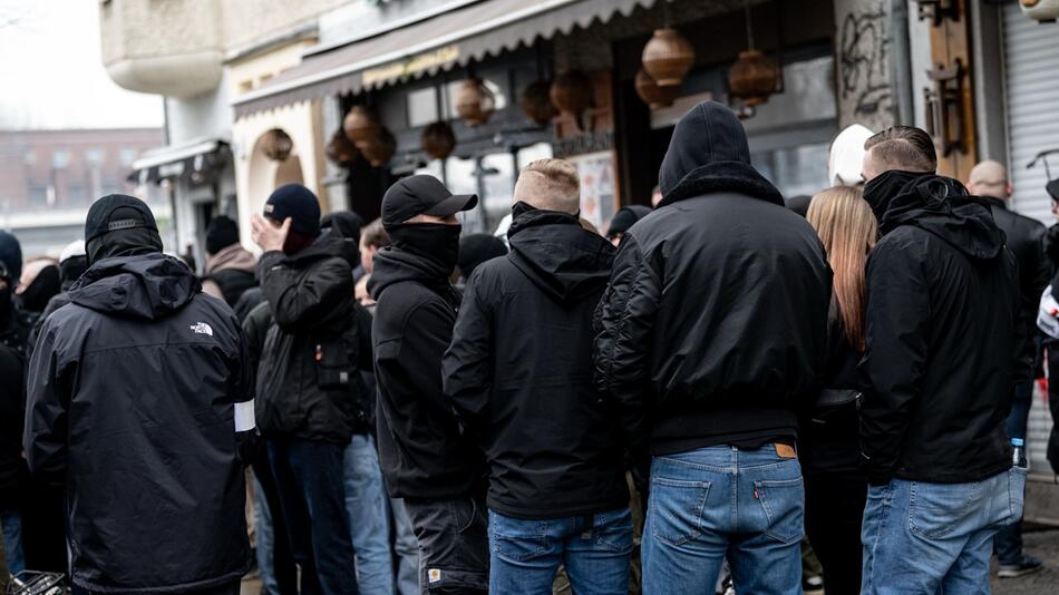 Rechtsradikale Demonstration in Friedrichshain