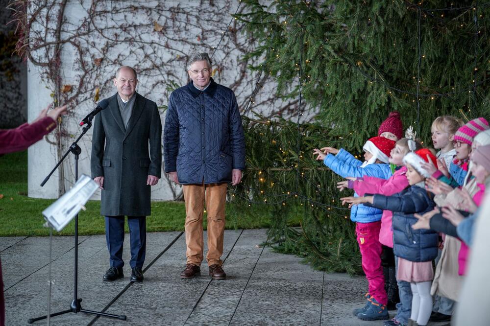 Weihnachtsbaum-Übergabe an das Bundeskanzleramt