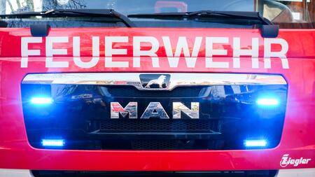 Großeinsatz in Emsbüren: Säureaustritt bei Spedition