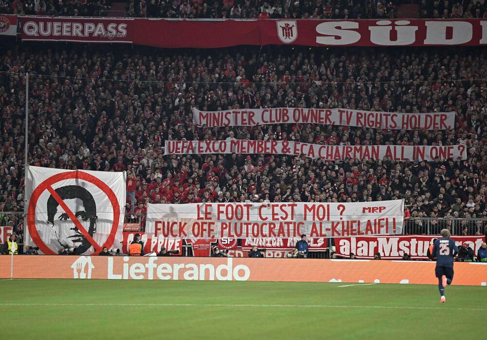 Das Protestbanner der Bayern-Fans beim Spiel gegen Paris Saint-Germain