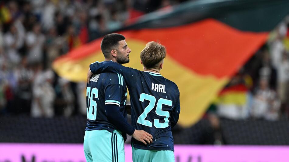 Souverän gegen Finnland: DFB-Team verlängert Siegesserie
