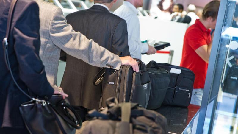 Kontrollen am Flughafen