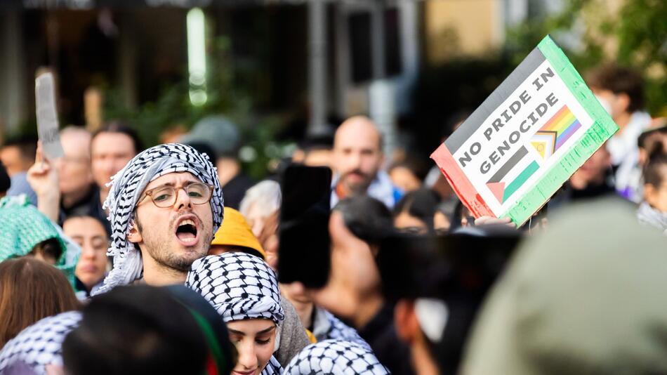 Pro-Palestinian Demonstration in Berlin-Kreuzberg Again