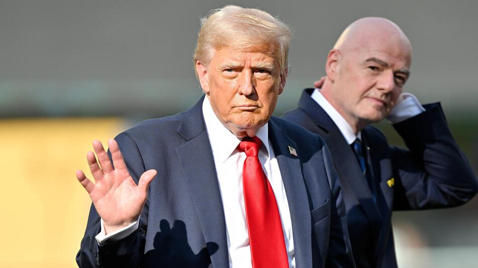 Trump: Habe Infantino um Überprüfung der Roten Karte für US-Stürmer gebeten