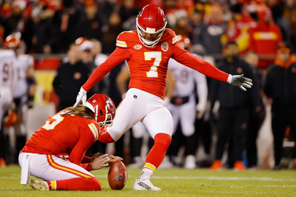 Harrison Butker von den Kansas City Chiefs bei einem Field-Goal-Versuch gegen die Cincinnati Bengals