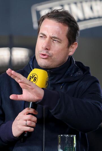 Lars Ricken (Borussia Dortmund) gibt ein Interview