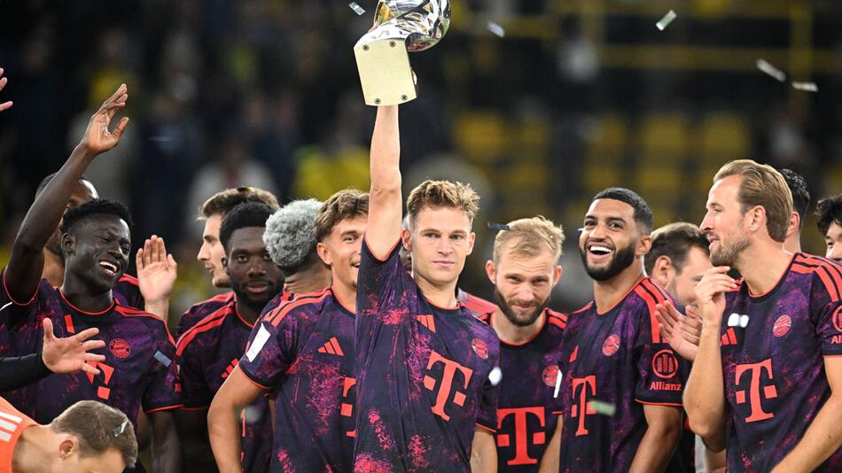 Bayern feiern Supercup-Sieg in Dortmund: "So weitermachen"