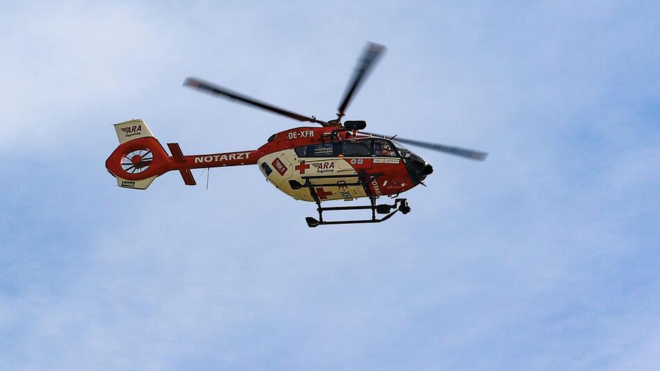Schwer verletzt im Schnee: Deutscher überlebt Nacht am Berg
