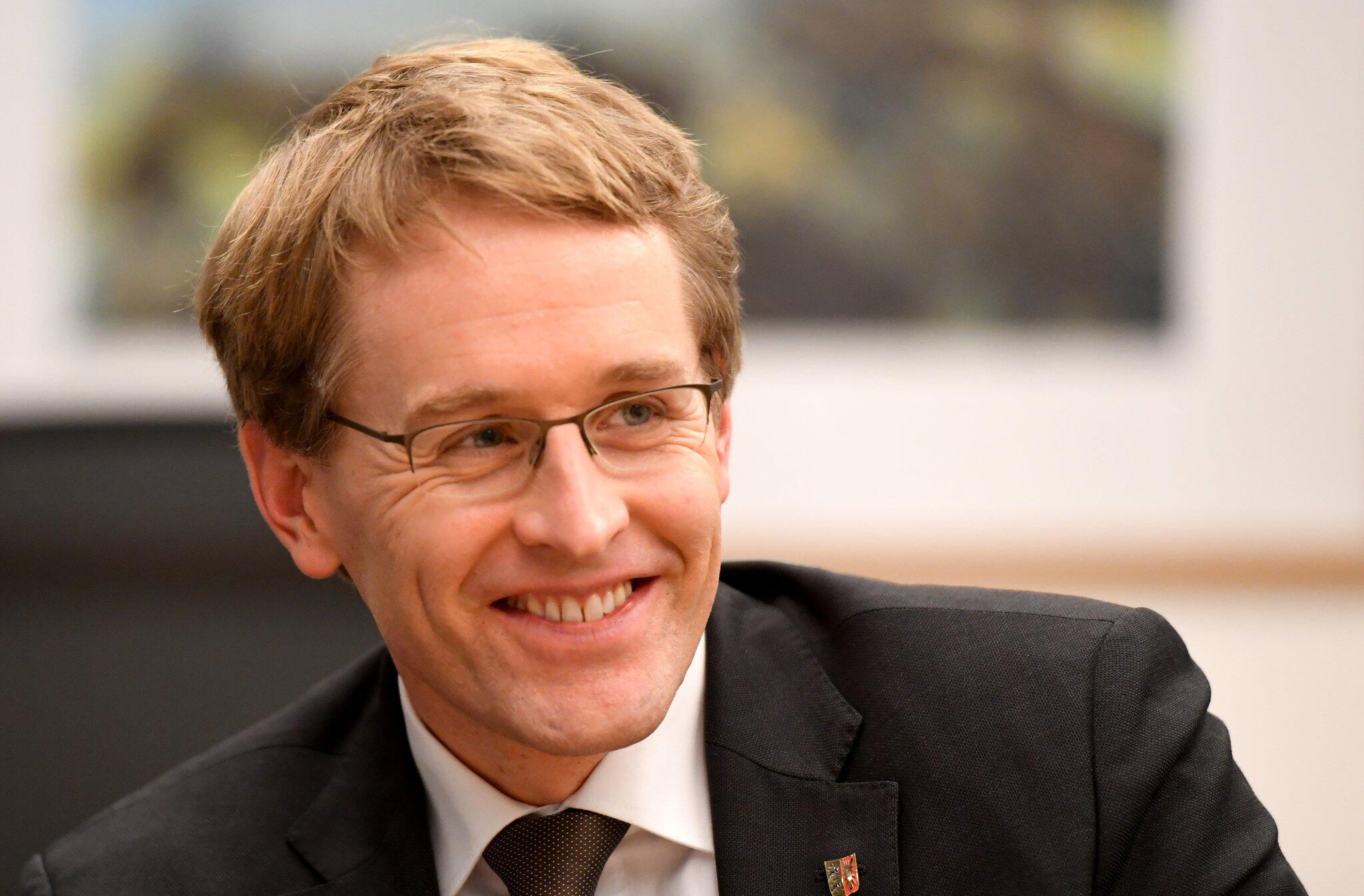 жорж ленц. георг сульзер. антон графф художник. георг зольцер актёр 2023. актер аксель штейн.