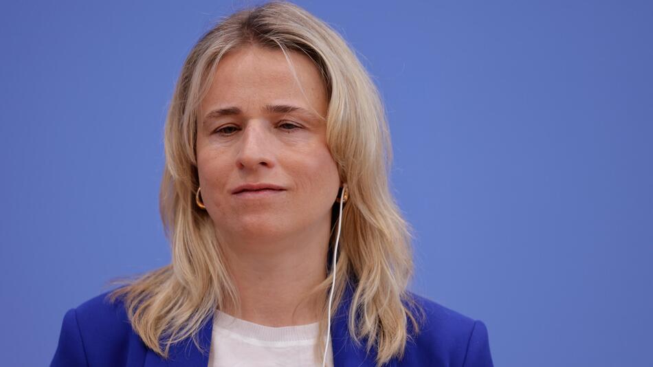 "Zuallererst erwarte ich, dass der Bundeskanzler so etwas nicht sagt"