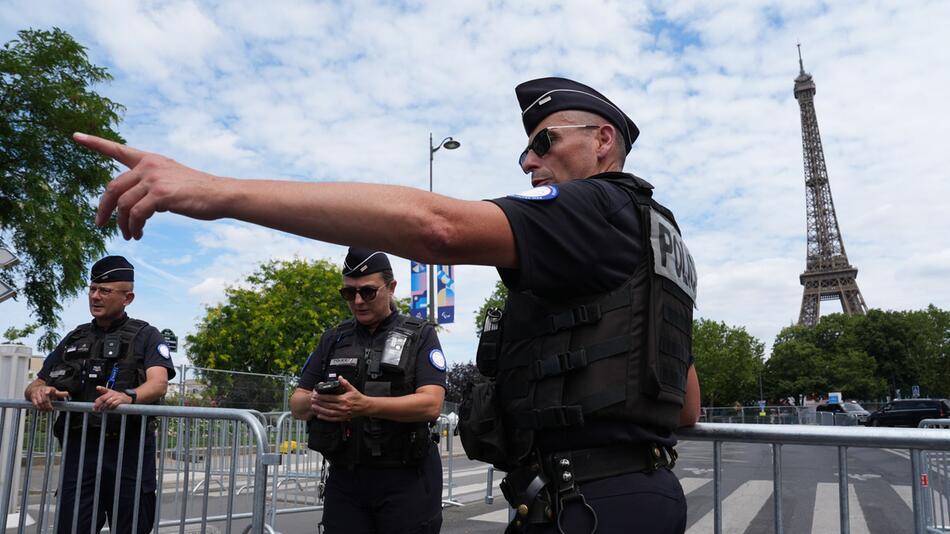 Polizisten in der französischen Hauptstadt Paris