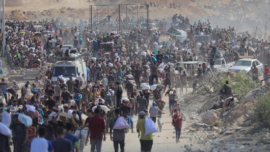 überfüllte Straße im Gazastreifen