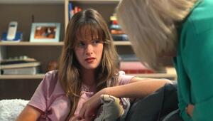 "Rote Rosen": Lilly (l.) zeigt nach dem Diebstahl keine Reue.