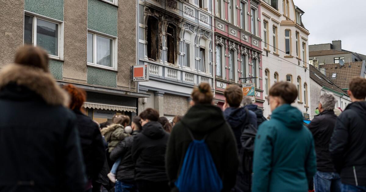 Verd Chtiger Nach Brand In Solingen Wieder Auf Freiem Fu Gmx