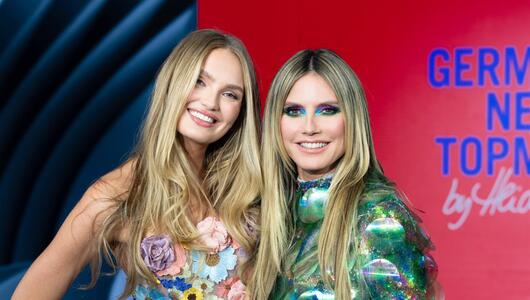 Heidi Klum in der fünften Folge der aktuellen Staffel mit Kandidatin Romee Strijd.