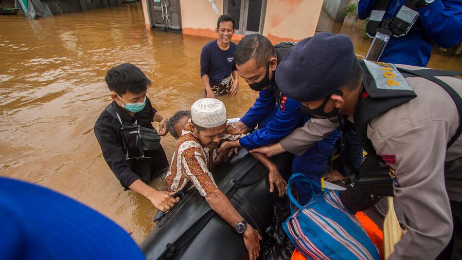 Überschwemmungen in Indonesien